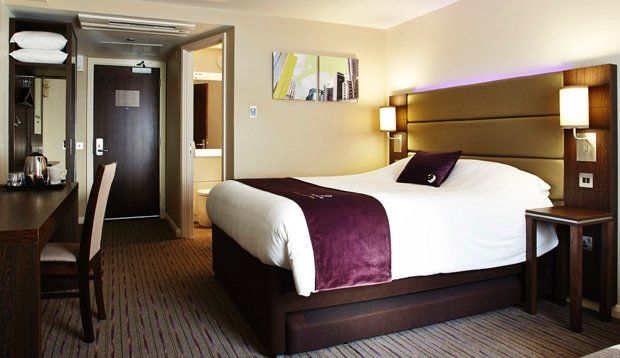 Premier Inn 凯特林 外观 照片
